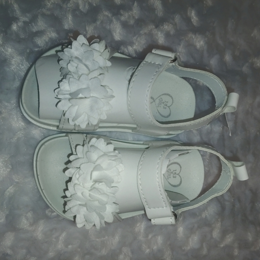Shoes - Picture 7 of 10